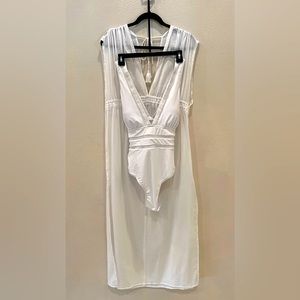 White swimsuit and coverup size large NWt